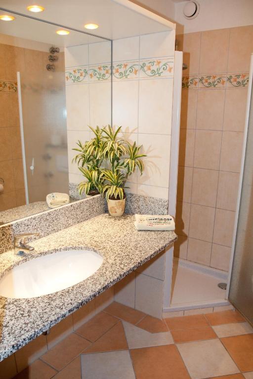 Hotel Gremersdorf - Zum Grünen Jäger - Vierbettzimmer