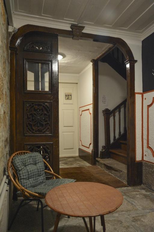 Posezení v ubytování inBraga Hostel