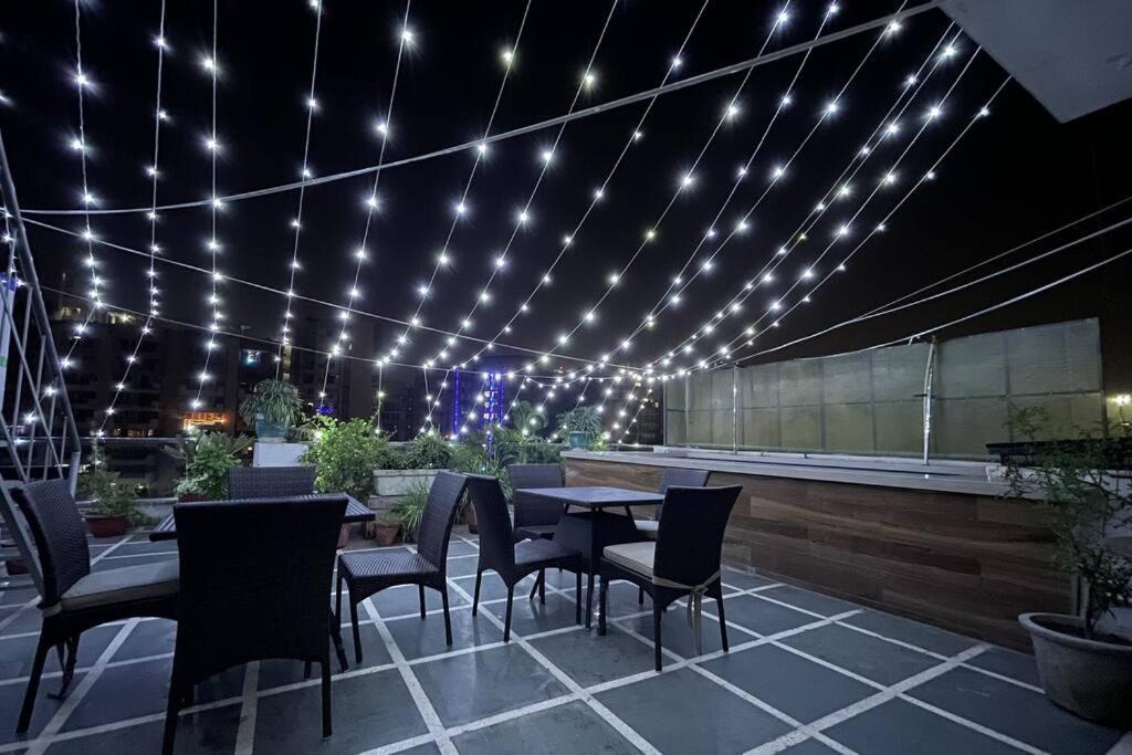 pool, terrace and 2 rooms for parties w bonfire, Gurgaon (updated prices 2024)