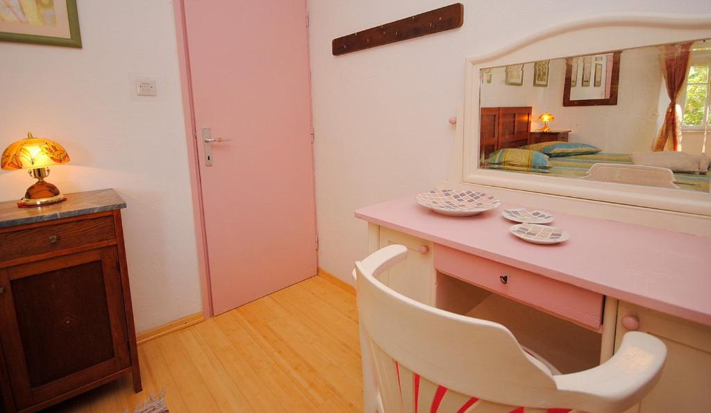 Fotografia z galérie ubytovania Antique apartment in the center of Brela v destinácii Brela