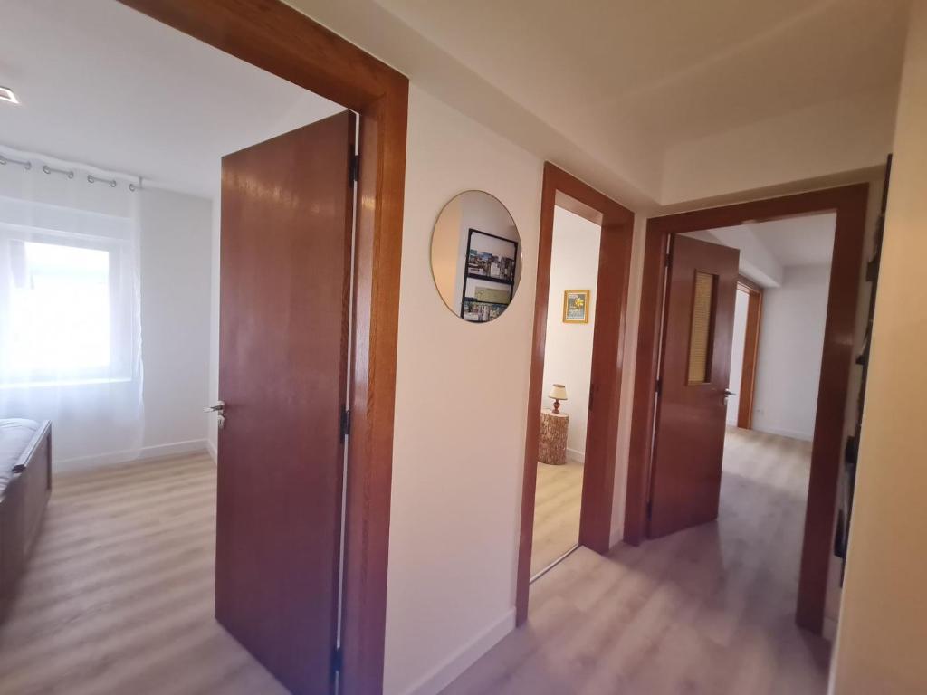 Łóżko lub łóżka w pokoju w obiekcie Fête des jonquilles
