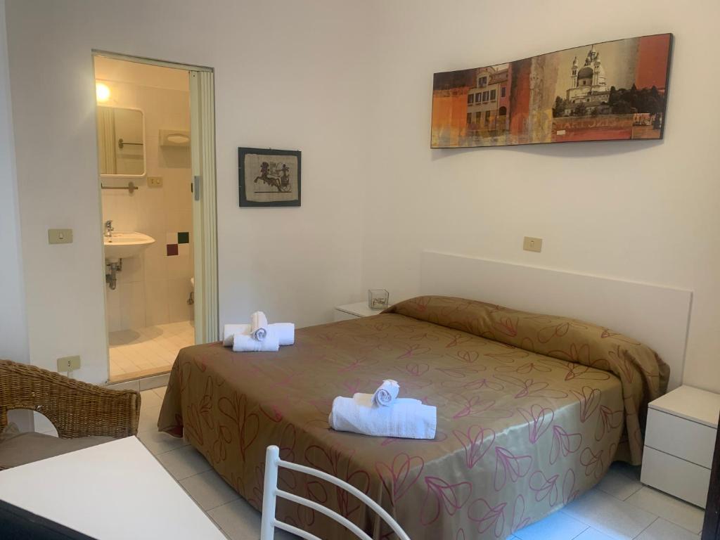 HOTEL LABRADOR - Economy Double Room