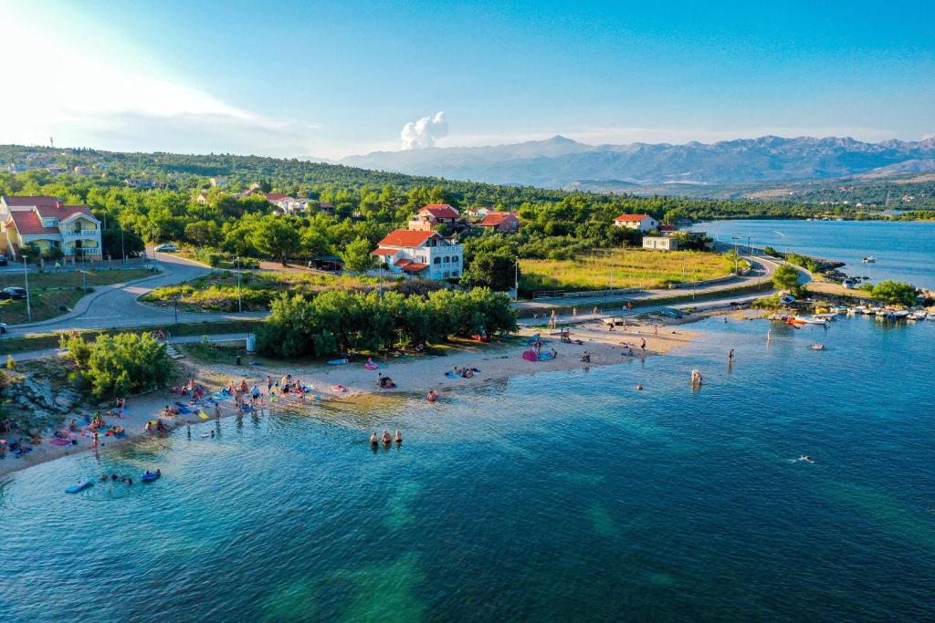 Fotografia z galérie ubytovania Family friendly house with a swimming pool Pridraga - Cuskijas, Novigrad - 17774 v destinácii Pridraga