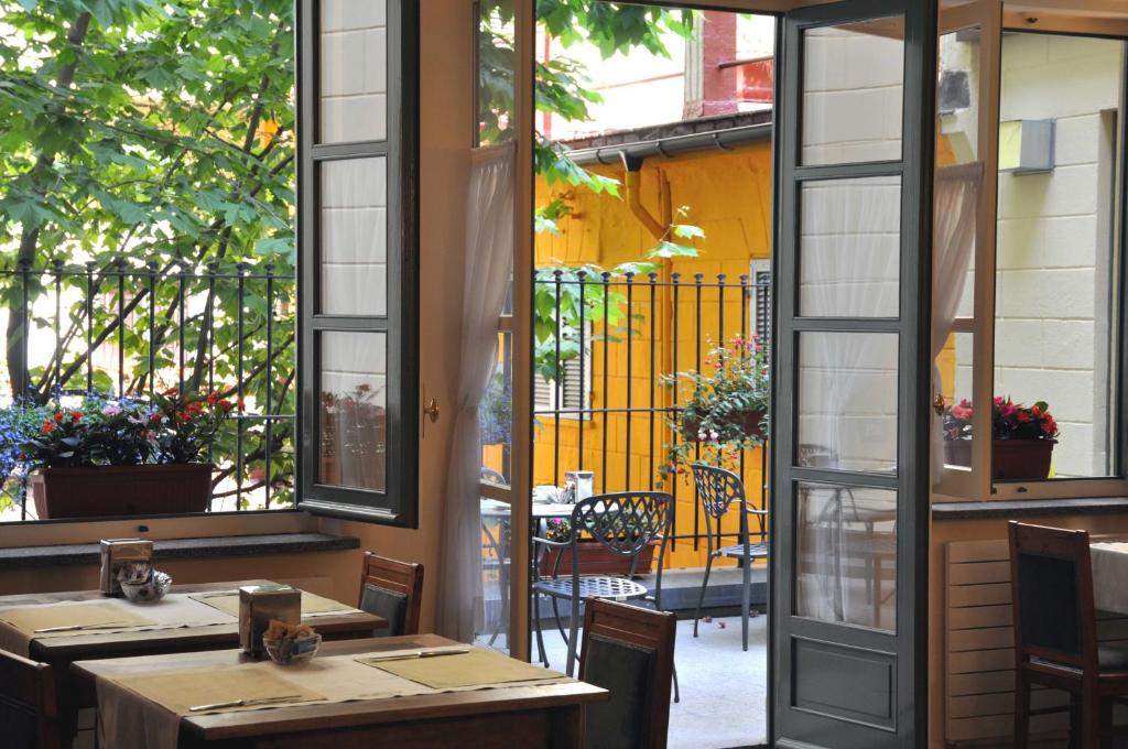 Hotel Roma e Rocca Cavour - Resim 30