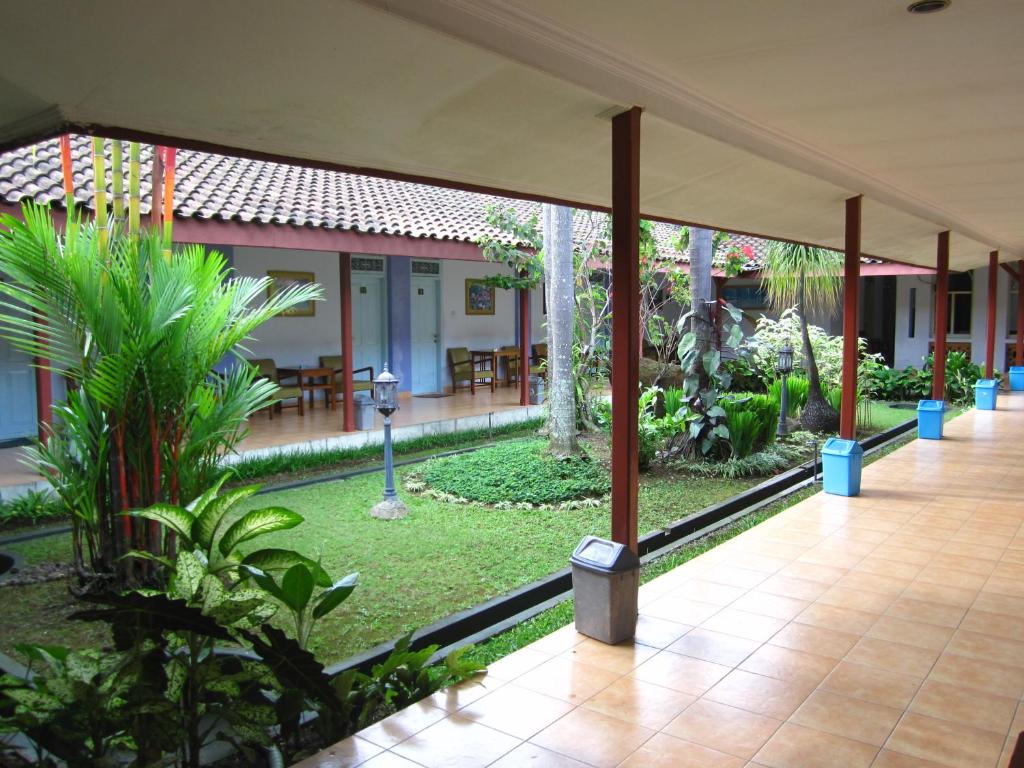 Zahrada ubytování Hotel Besar Purwokerto
