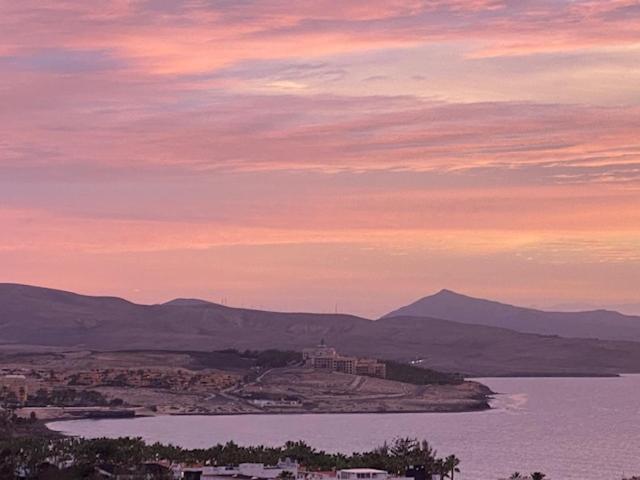 Fotografie z fotogalerie ubytování VistaMar - Penthouse mit Panorama-Meerblick v destinaci Costa Calma