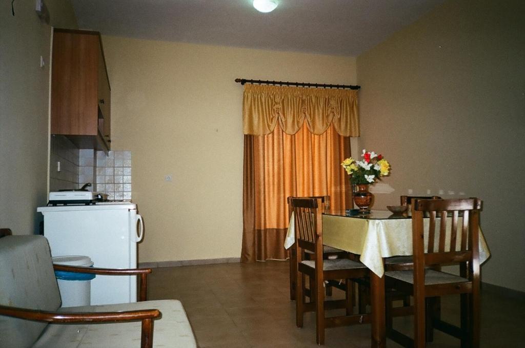 Kuchyň nebo kuchyňský kout v ubytování John Apartments