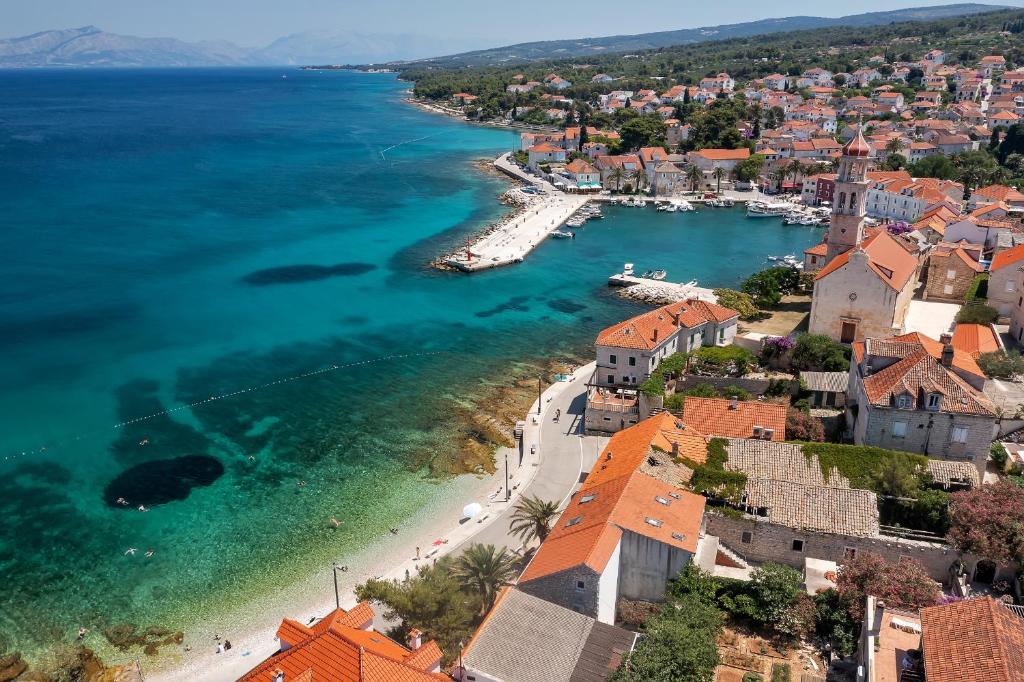 Fotografie z fotogalerie ubytování Apartments by the sea Sutivan, Brac - 19427 v destinaci Sutivan