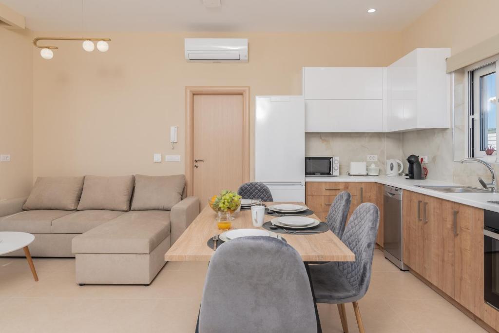Kuchyň nebo kuchyňský kout v ubytování Spartakos Luxury Villa 2