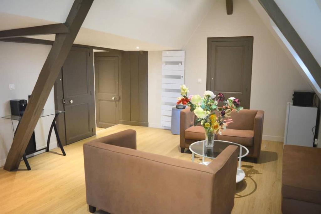 Posedenie v ubytovaní Manoir Normand au cœur d’un Domaine Equestre