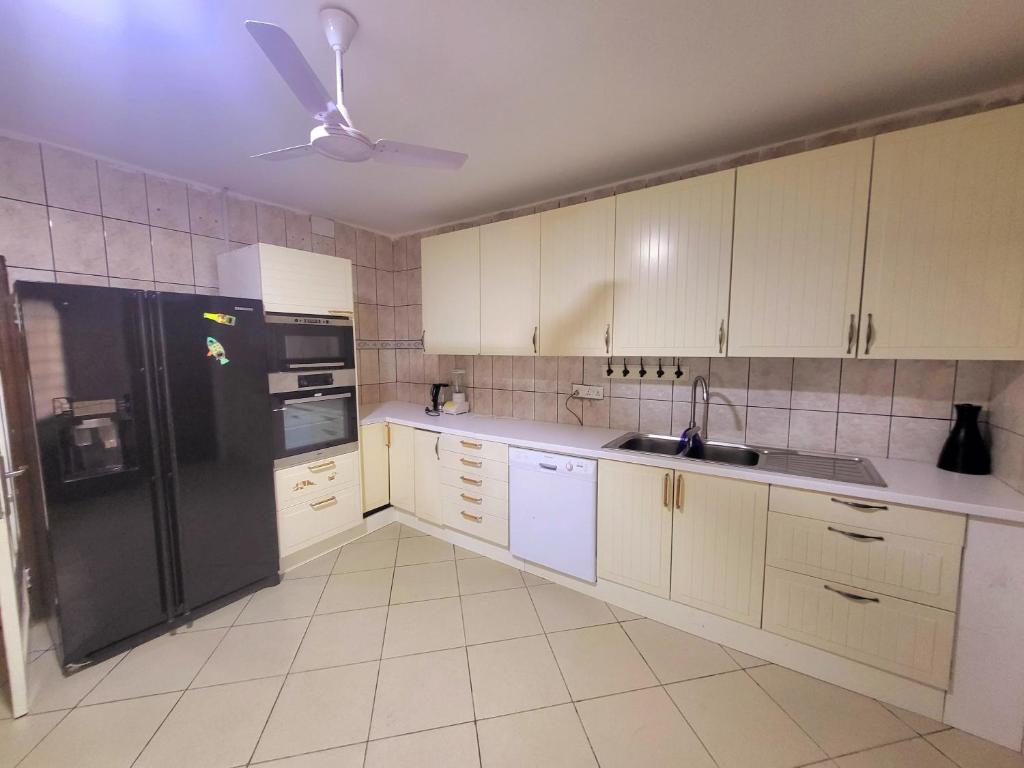 Shanti Lodge - Housity