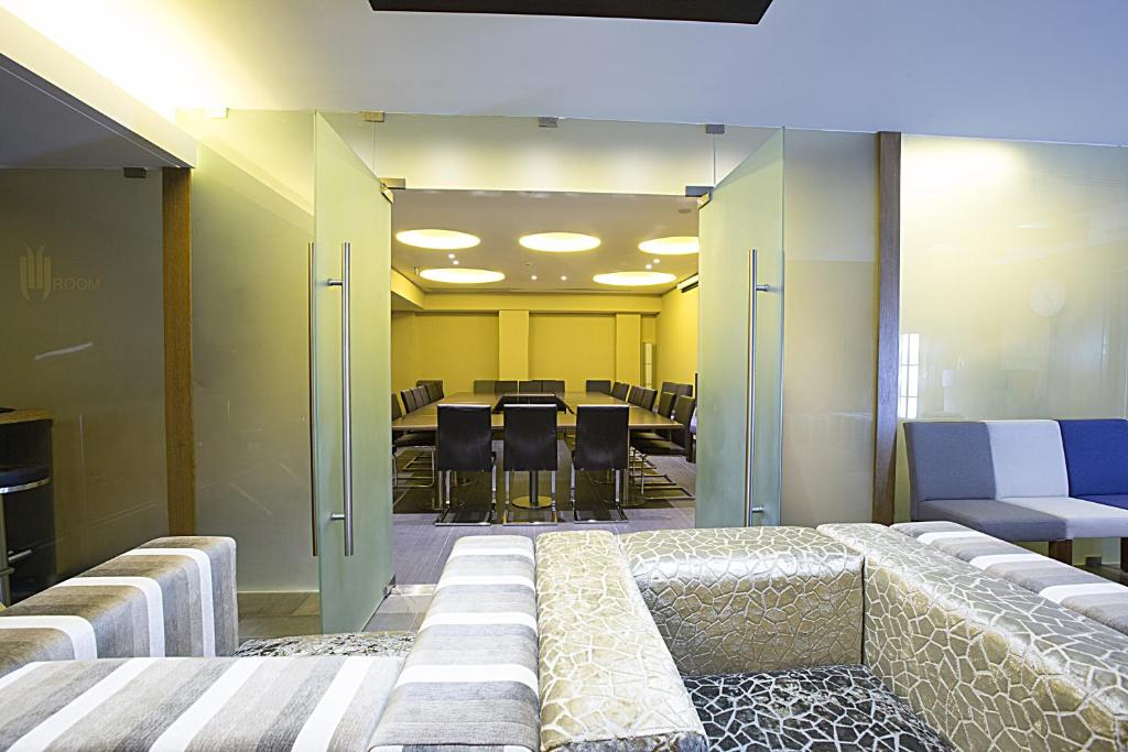 Posezení v ubytování The J Hotel & Spa