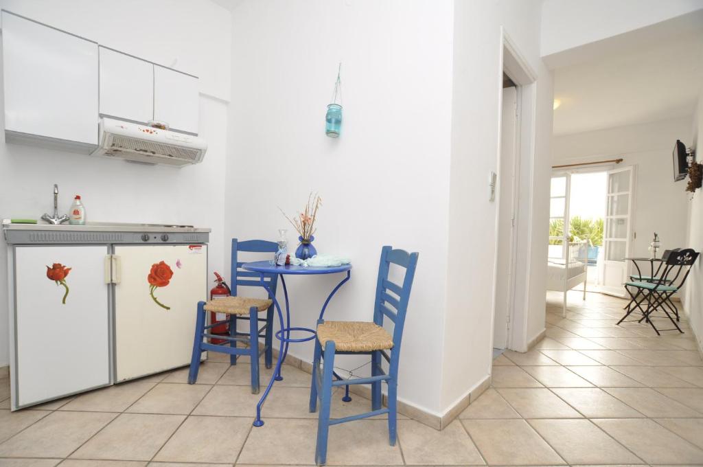 Kuchyňa alebo kuchynka v ubytovaní Manos Apartments