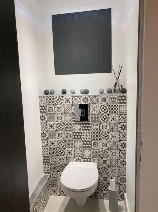 Łazienka w obiekcie La p’tite maison de locqui