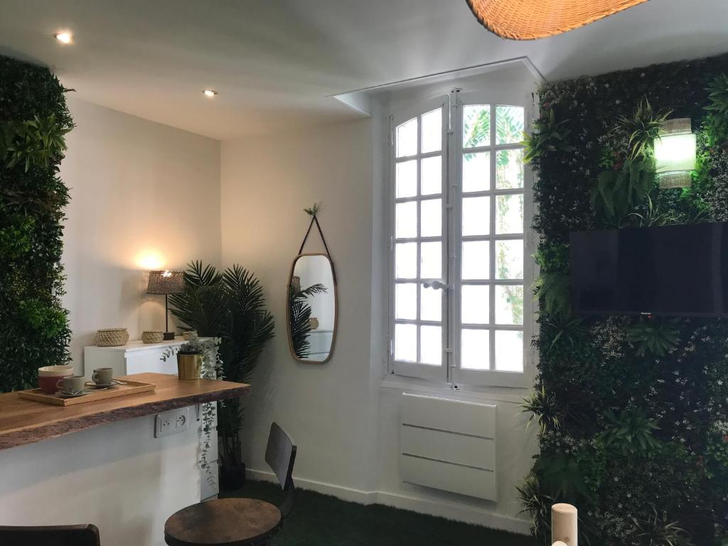 Fotografia z galérie ubytovania Ecrin de verdure en hypercentre v destinácii Marseille