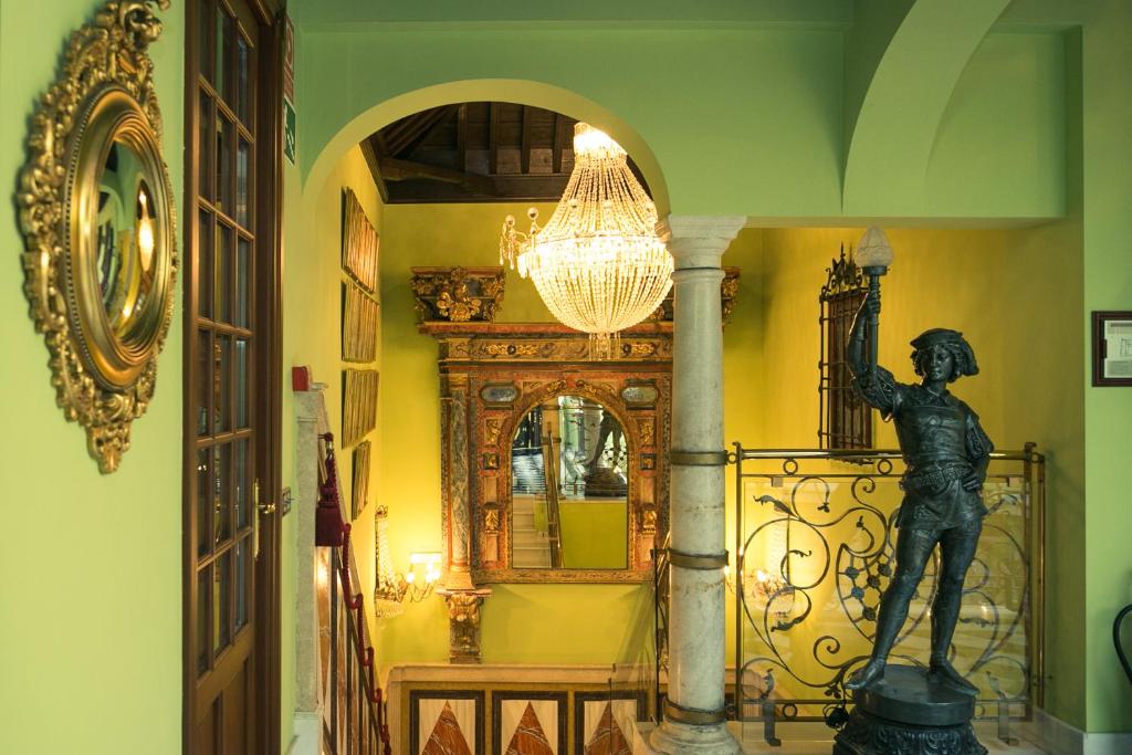 Hotel Ateneo Sevilla, Seville – Updated 2023 Prices