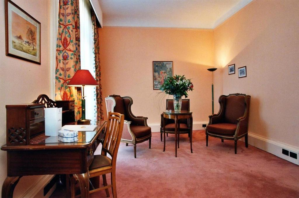 Posezení v ubytování Hôtel Aletti Palace