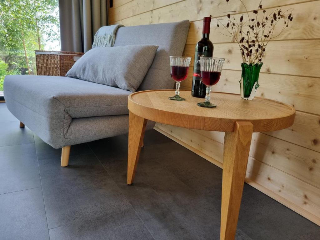 Posedenie v ubytovaní Drewniany dom w brzozowisku