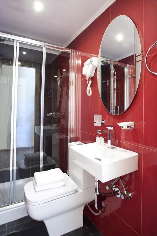 Kúpeľňa v ubytovaní Viaros Hotel Apartments