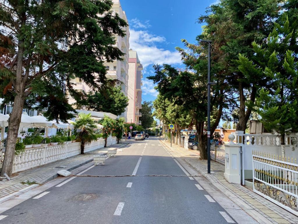 Durres, Plazh 13, Albania - Image 9