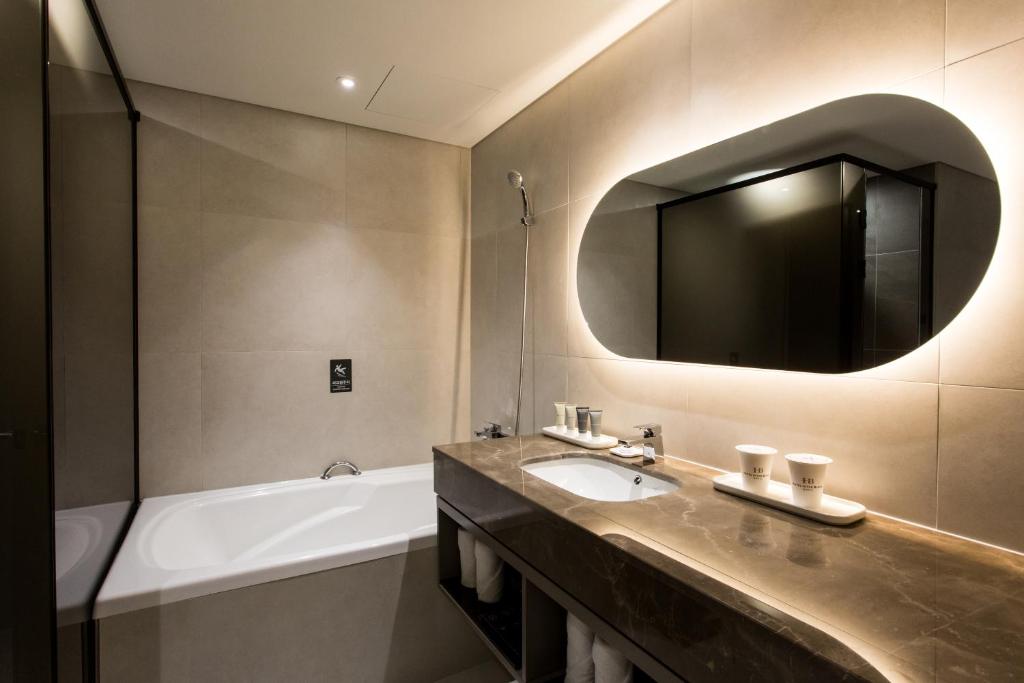 Koupelna v ubytování Interburgo Hotel Wonju
