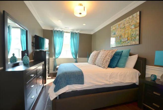 The SoMa Furnished Residences - 