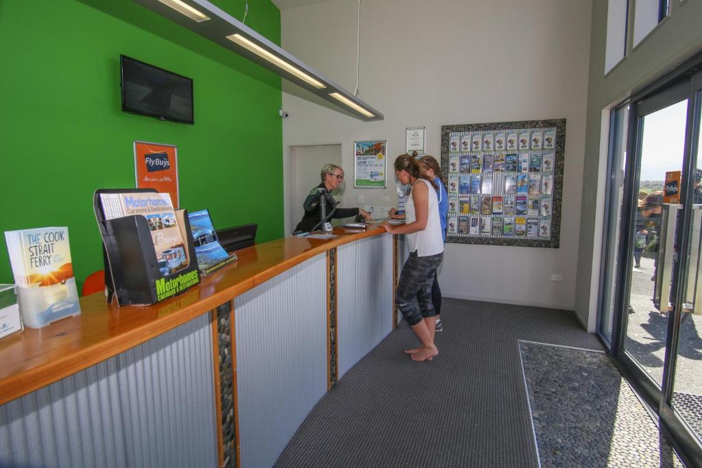 Alpine-Pacific Holiday Park - Resim 15