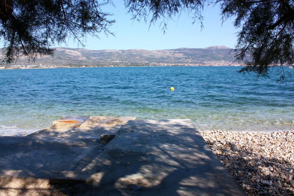 Fotografie z fotogalerie ubytování Family friendly seaside apartments Arbanija, Ciovo - 5220 v Trogiru