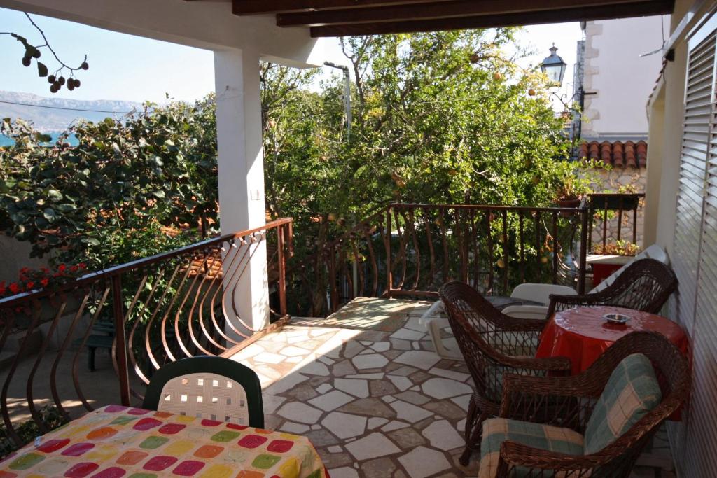 Fotografie z fotogalerie ubytování Family friendly seaside apartments Arbanija, Ciovo - 5220 v Trogiru