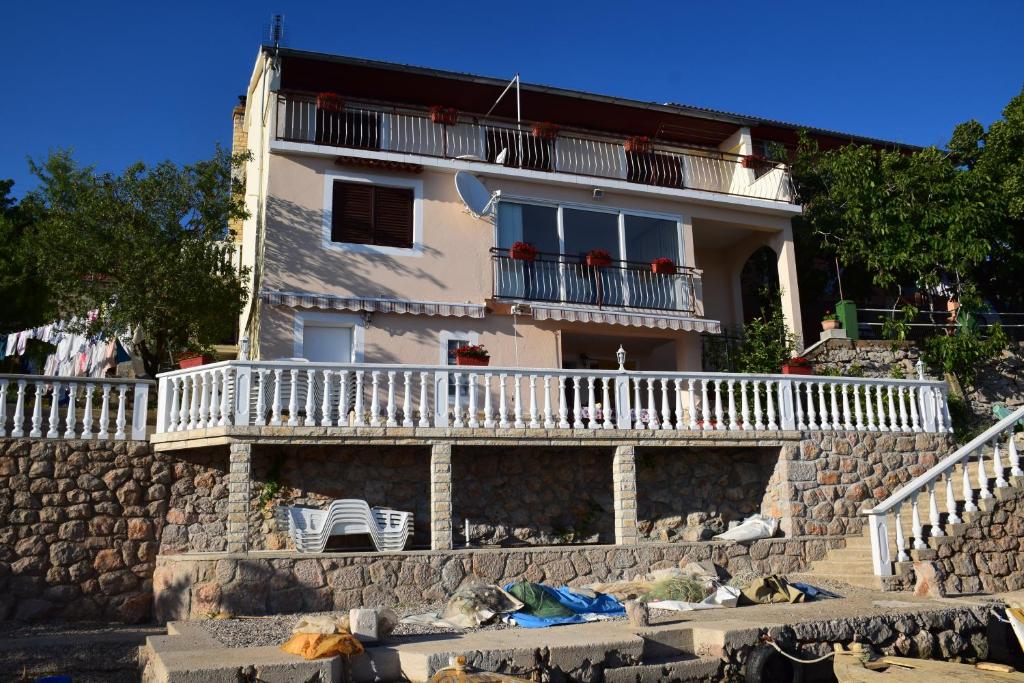 Fotografia z galérie ubytovania Apartments by the sea Ladjin Porat, Paklenica - 6631 v destinácii Starigrad-Paklenica