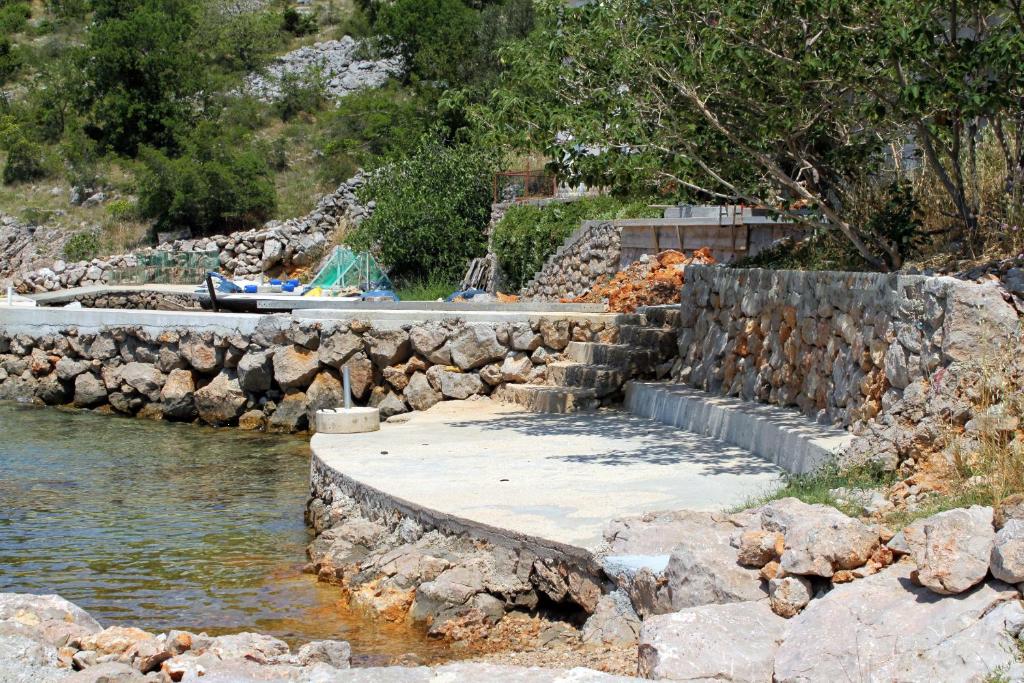 Fotografia z galérie ubytovania Apartments by the sea Ladjin Porat, Paklenica - 6631 v destinácii Starigrad-Paklenica