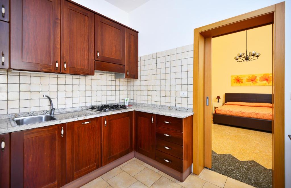 Kuchyň nebo kuchyňský kout v ubytování Balcone su Otranto
