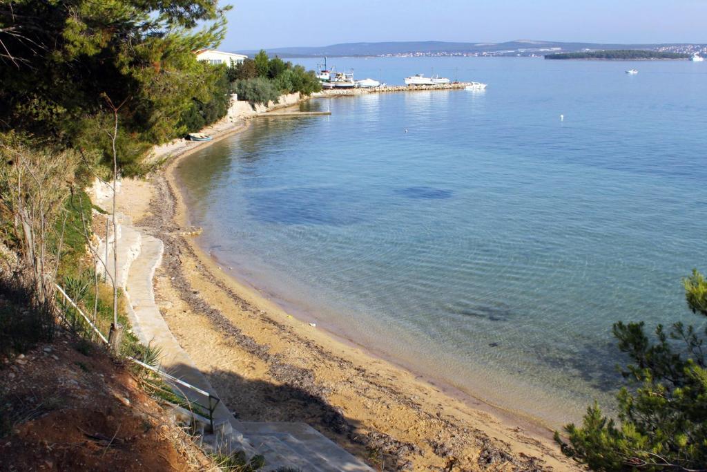 Fotografie z fotogalerie ubytování Family friendly seaside apartments Kraj, Pasman - 699 v destinaci Tkon