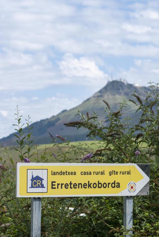 Příroda nedaleko venkovského domu