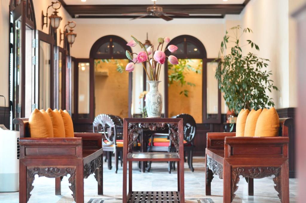 Posezení v ubytování Hoian Central Hotel