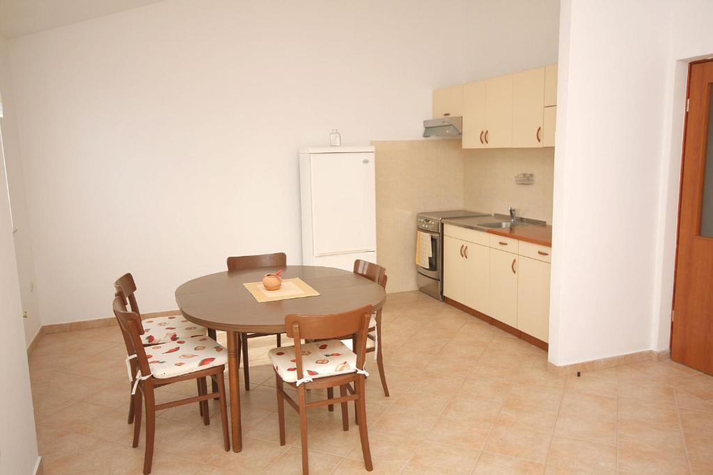 Fotografie z fotogalerie ubytování Apartments by the sea Rastici, Ciovo - 4823 v Trogiru