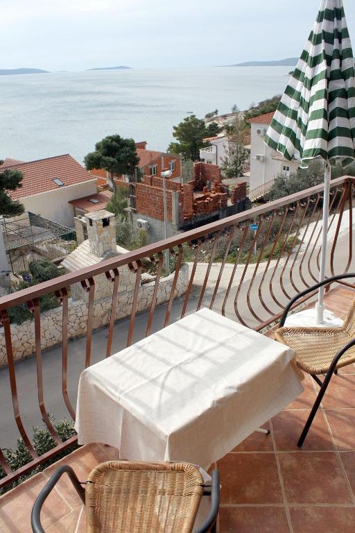 Fotografie z fotogalerie ubytování Apartments by the sea Rastici, Ciovo - 4823 v Trogiru