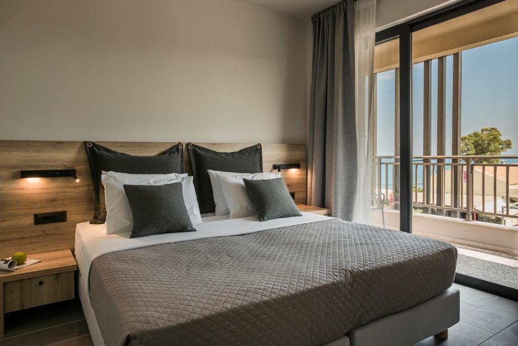 Postel nebo postele na pokoji v ubytování Skala Hotel
