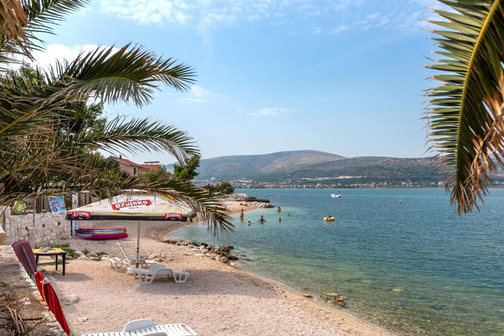 Fotografia z galérie ubytovania Apartments and rooms by the sea Mastrinka, Ciovo - 16695 v Trogiri