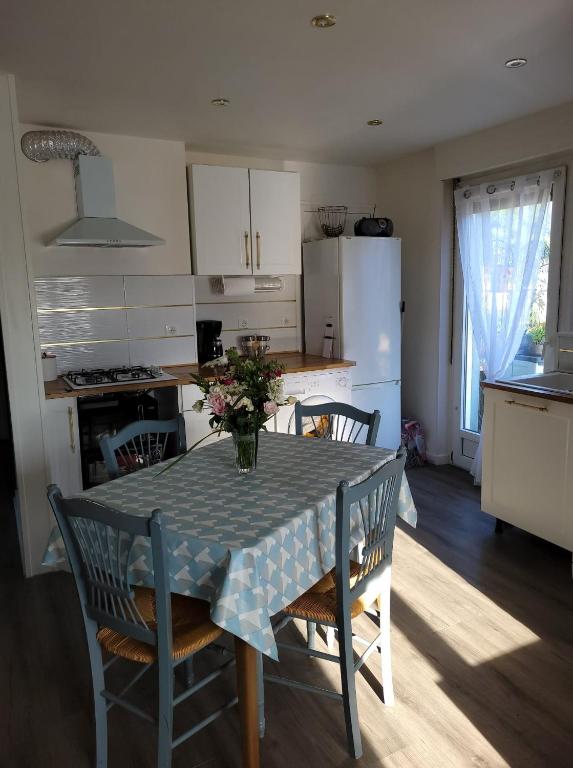 Appartement Au Cigogneau Wifi-Balcon-Parking – photo 1