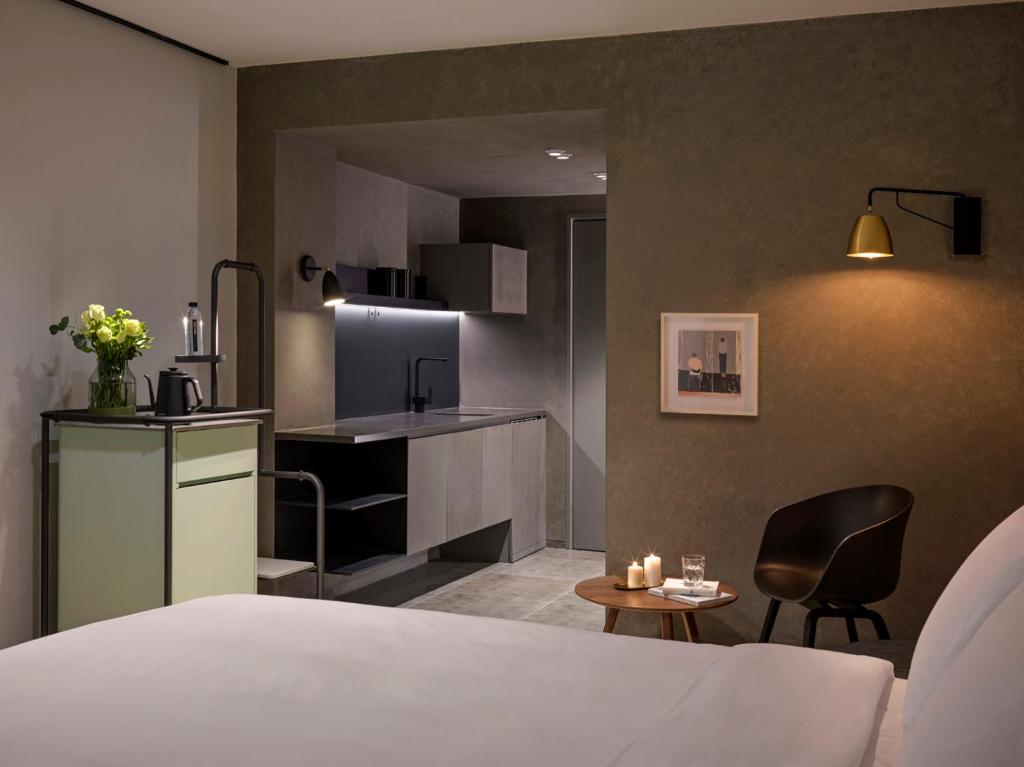 Postel nebo postele na pokoji v ubytování Stey Beijing Wangfujing Hotel