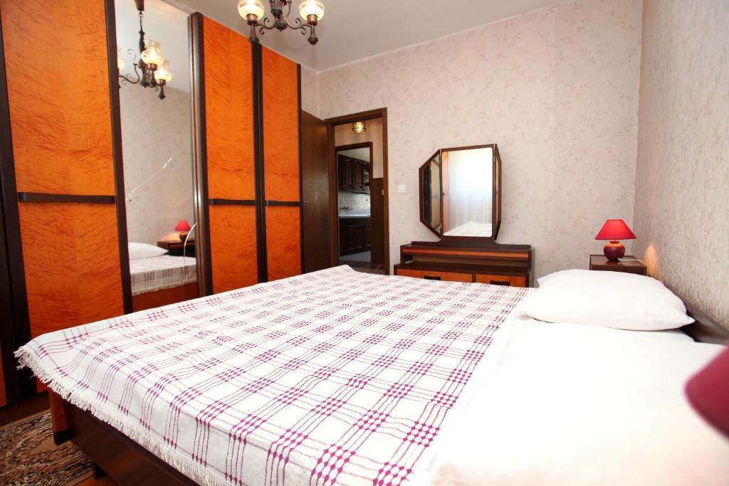 Posteľ alebo postele v izbe v ubytovaní Apartment Vinisce 4892b