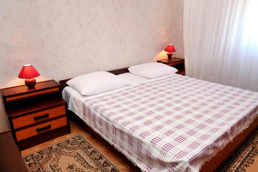Posteľ alebo postele v izbe v ubytovaní Apartment Vinisce 4892b