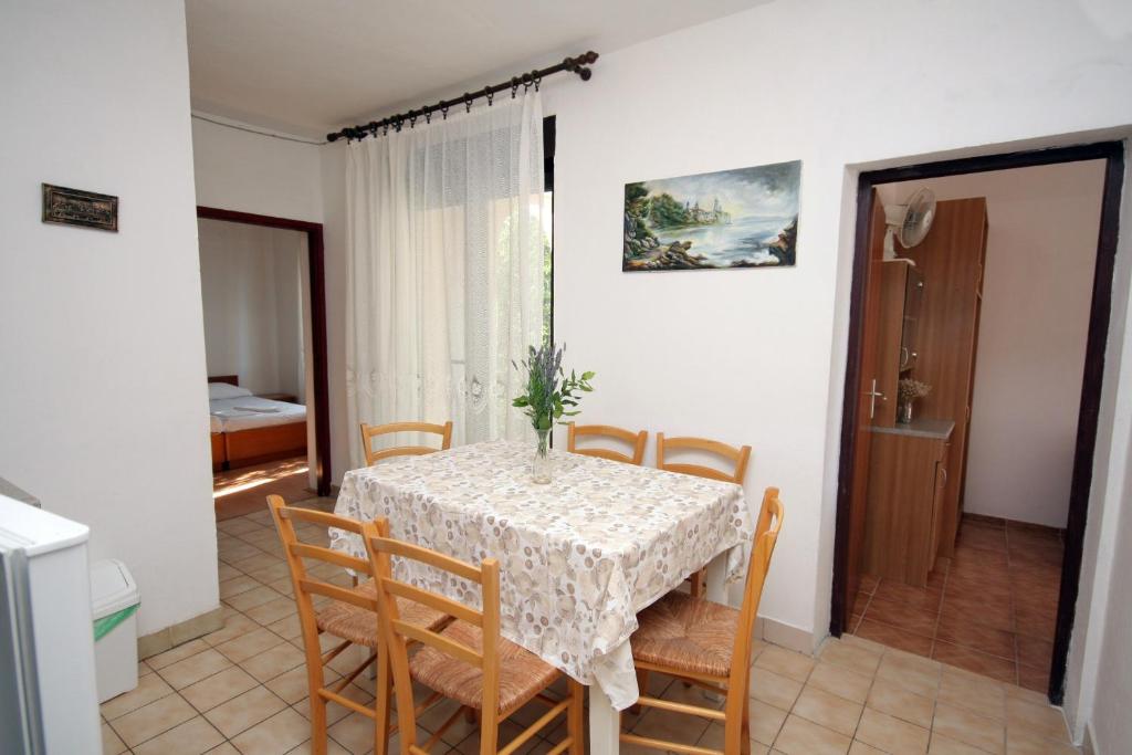 Fotografie z fotogalerie ubytování Apartment Suha Punta 5050a v Rabu