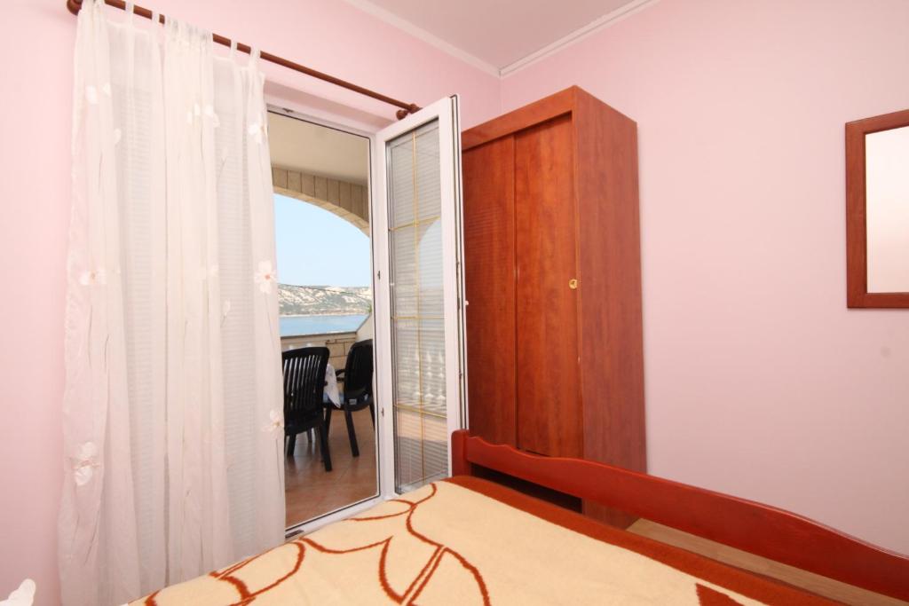 Zdjęcie z galerii obiektu Apartment Stara Novalja 6469a w Novalji