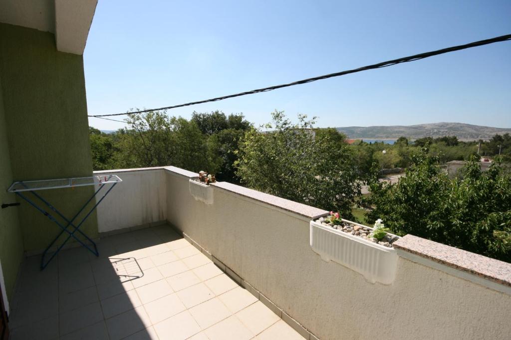 Apartment Starigrad 6606b tesisinde bir balkon veya teras