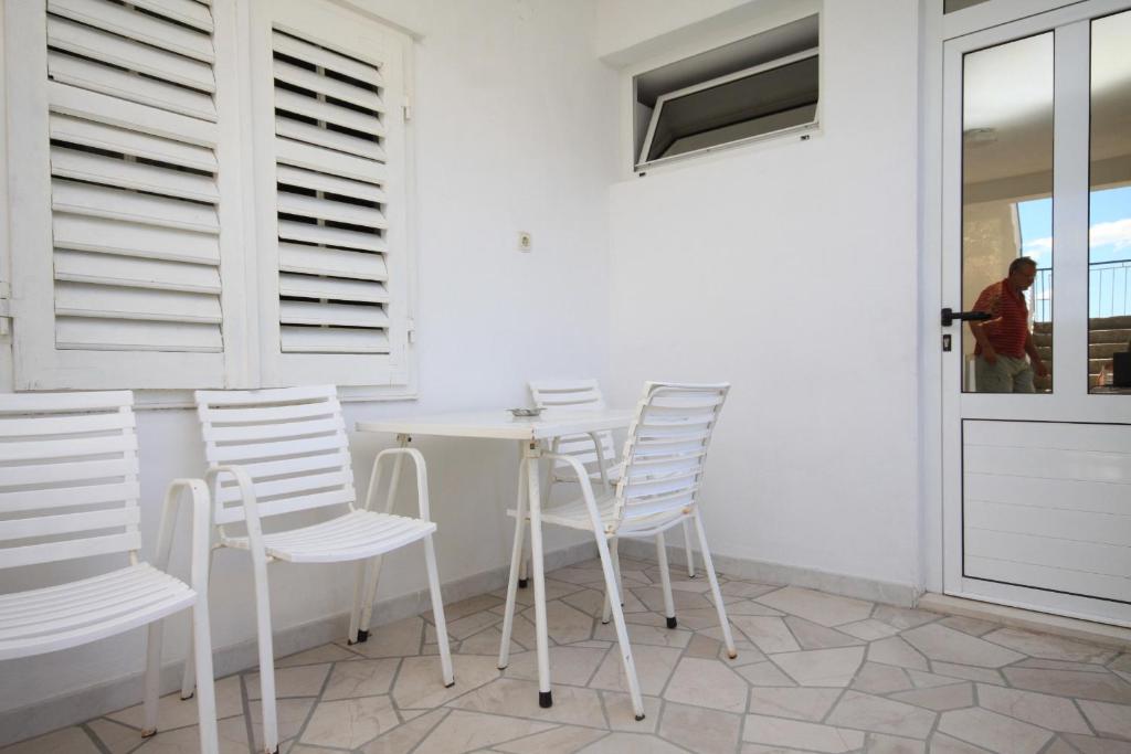 Fotografia z galérie ubytovania Apartment Tucepi 6857a v Tučepi