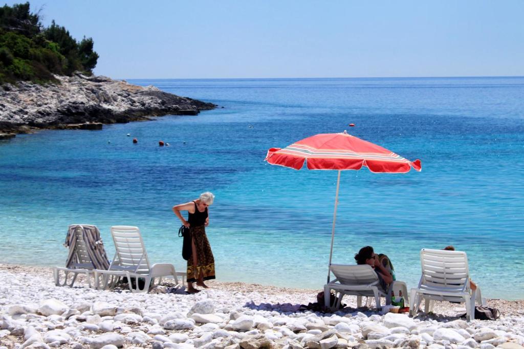 Fotografia z galérie ubytovania Apartments with a parking space Hvar - 12353 v destinácii Hvar