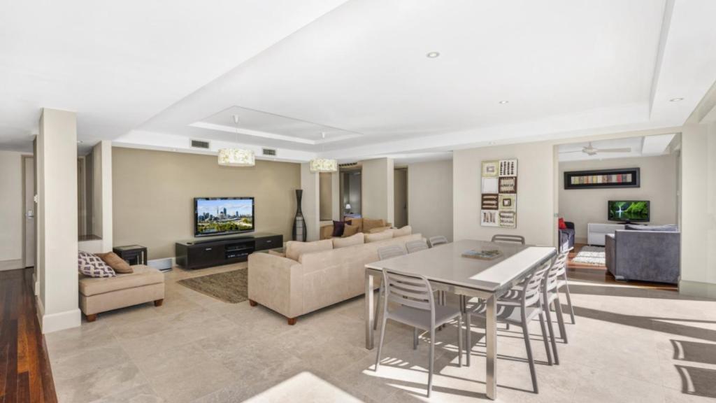 Edge luxury apartment - Close to beach - Maison De Trois Chambres