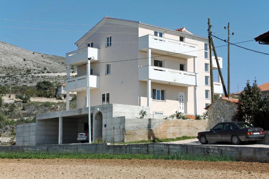 Výhľad na hory alebo výhľad na hory priamo z apartmánu